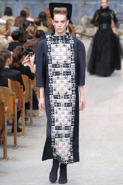 Look 52